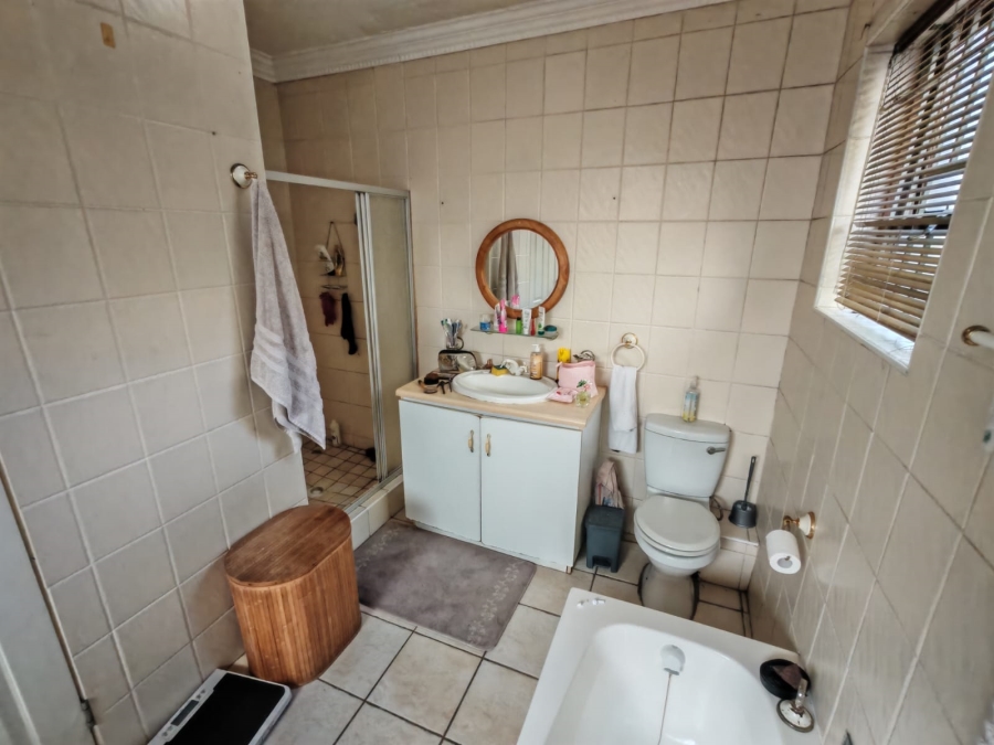 2 Bedroom Property for Sale in South End Eastern Cape